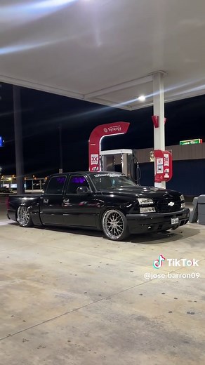 Custom Speaker Rack for Dropped Trucks