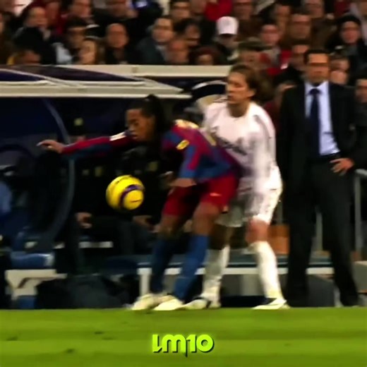 El Clásico Highlights: Messi vs Ronaldinho Showdown