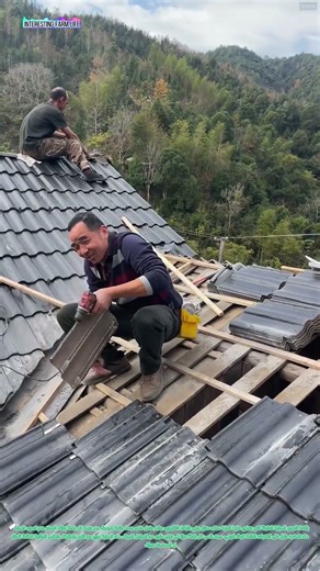 صناعة التاج: تغطية سقف منزل ريفي