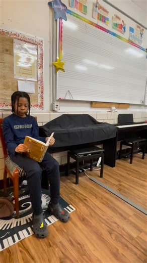 A Black History Moment…. Jamel is sharing information on Wilt Chamberlain with his friends, explaining that Wilt was a legendary NBA center known for his unmatched scoring, including his famous 100-point game. Video by Norrisa Pearson #cicsbucktownblackhistorymonth #cicsblackhistorycelebration #cicsbucktownproud | CICS Bucktown
