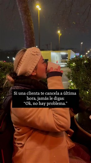 CONTESTALE ASI👇🏼 Antes de seguir leyendo, guarda este post. Te va a ahorrar muchos dolores de cabeza. 👀 Cuando una clienta cancela a ultima hora, muchas personas responden: