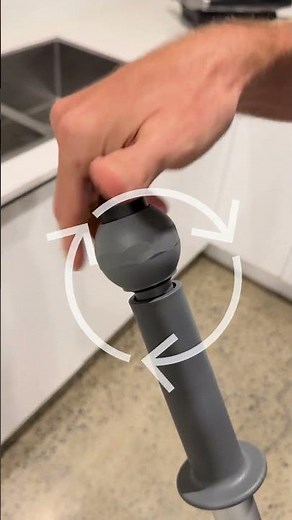 How to use the XO2 'Squirt' Microfibre Mop