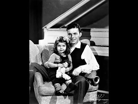 FRANK SINATRA Sings NANCY WITH THE LAUGHING FACE on Live Radio Broadcast, November 15, 1944