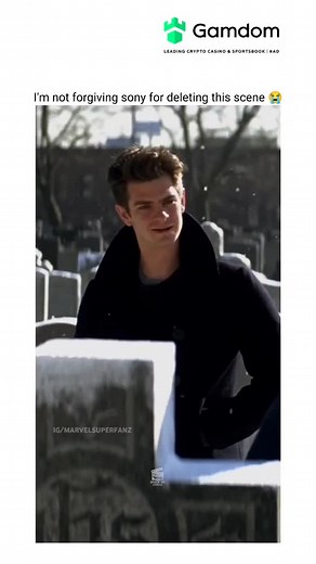 MARVELSUPERFAN™ | This is the deleted alternate ending from The Amazing Spider-Man 2 where Peter Parker meets his father, Richard Parker, at Gwen's grave.... | Instagram