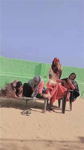 bade log me batho ho 😀😂 #trending #song #viral #trendingshorts #viralshorts