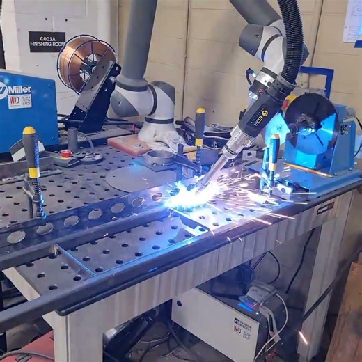 Stitch weld with a cobot