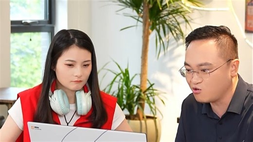 京东好电脑2025游戏生存指南必备利器：高性能电竞主机畅享丝滑对战体验，搭载强劲处理器与高端显卡，助你轻松应对大型3A大作，告别卡顿掉帧。无论是深夜开黑还是激烈