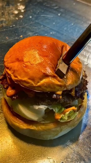Fresh Off the Griddle: Double Cheeseburger Perfection! 😍🍔