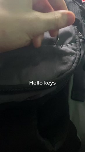 #asmr #zipper #bag #bookbag #viral #backpack #keys #hi #hello #fyp