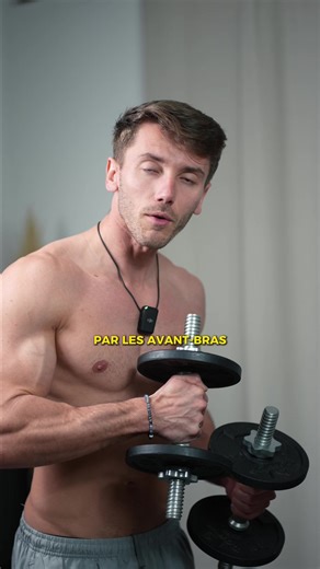 Musclez vos bras efficacement avec haltères à la maison