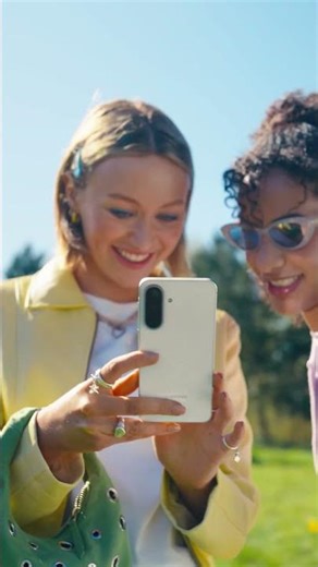 Who’s ready for their close-up? The New Galaxy A57 5G helps you snap the perfect pic.
