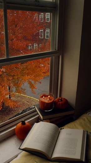 Embrace the Coziness of Autumn with a Cozy Bedroom | Autumn Vibes