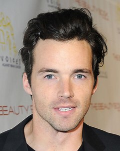 Ian Harding: Bio, Height, Weight, Age, Measurements