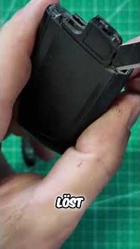 Repairing car keys: Simply change the battery! #shorts