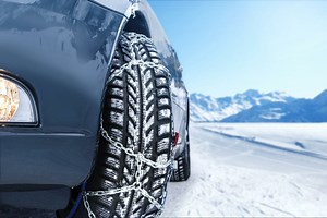 Installer facilement des chaînes à neige : voici nos conseils