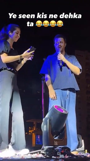 Funny Moments With Fan 😂 | Atif Aslam Live | #Shorts #Funny