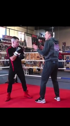 3.4K views · 82 reactions | Weaving under the opponent’s right hand...