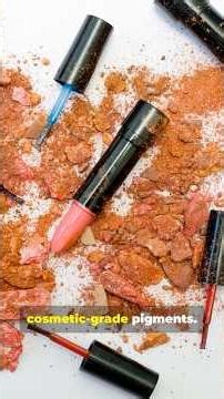 DIY Natural Lipstick in 2 Minutes Beginner Safe! #DIYBeauty #NaturalLipstick #MakeupDIY #Shorts