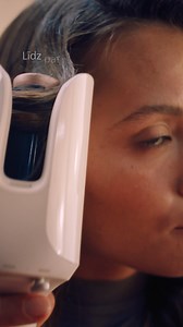 Esi gatava dažu sekunžu laikā, un tavs matu sakārtojums saglabāsies līdz pat 12 stundām – izbaudi nevainojamu stilu bez kompromisiem! ✨ | Philips | Facebook