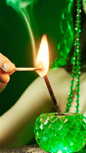 Crystal healing sounds #asmr #asmreatingsounds #asmrvideo