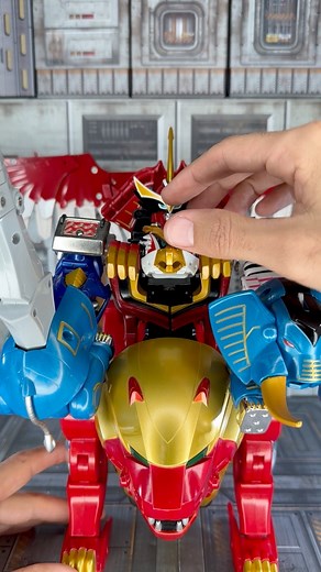 Power Rangers Wild Force: DX Pegasus Megazord! (GaoKantaurus!). #powerrangerswildforce #wildaccess #pegasusmegazord #fbreelsvideo #tokusatsu #HyakujuuSentaiGaoranger #gaokentaurus #fbreels #fypシ゚ #epictoyart #powerrangers #WildForce #gaoranger #megazord #reelsviral #toyphotography #asmrvideo #giantrobot #EntertainmentEarth #extremesets #gogopowerrangers #reelsfb #toycommunity #wildzords #redranger #foxkids #ABfamily #2000s #nostalgia #kltoybox | Kaori’s Toy Box