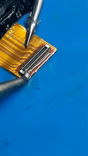 Tutorial removing the connector on Flexy.🤣 #gordon | Teknisi Gordon