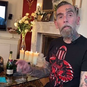 4.6K views · 723 reactions | Star Wars Filme sind ja sowas von geil  Ich gönne mir dazu den Crazy Cheese Lavendelkäse in Space Blue! Holt Euch den mit dem Moet im Online Shop: https://crazy-cheese.com/product/lavendel/ #crazycheesemanufacture #absolutdelicious | Crazy Cheese | Facebook