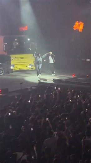 On sait jamais quand ça va peter BO BO BO BO !!! #plk #enna #concert #lille #viral #niska #fyp