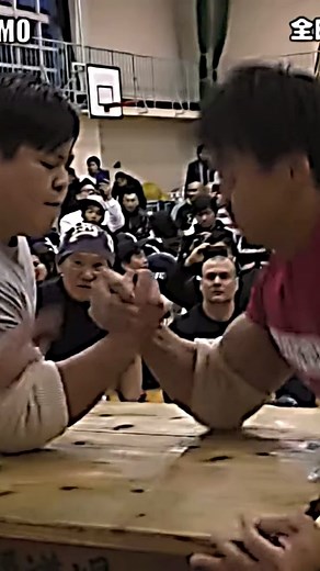Devon Larratt vs Japan #armwrestling #armwrestle #armwrestler #devonlarrat #japan