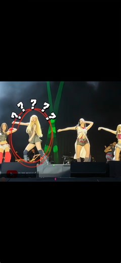 Rosé danced that step a bit early 😂 #blackpink #shortsviral #kpop #blinkmixes