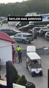 396K views · 651 reactions | Taylor has arrived at the chiefs vs Ravens game tonight in Kansas City #taylorswift #traviskelce #reelsfb2024 #reelsfb #reelsfbpagevideo #reelsviral #viral #reelsfb23 #erastour #foryou #fyp | Gossip and Seleb Zone | Facebook