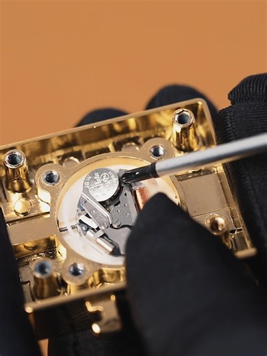 Our tutorial videos on disassembly and installation of clock accessories and how to replace batteries. #zornna #clock #clock disassembly #clockaccessories #zornnabag #disassembly #Install #replacement battery