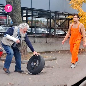 Elderly man seeks roadside assistance | Fabiosa - Live easy