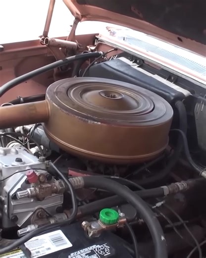 Cruising in Luxury: 1961 Imperial – The Widest Ride Ever! 🚗✨ | My Car Story With Lou