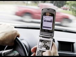 Automakers increase text options