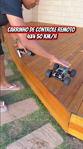 This 4x4 RC car's performance is mind-blowing! 🚗💨