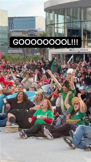 GOOOOL!!! #Mexico scores vs #Korea and the celebration is a party within a party! #futbol #worldcup