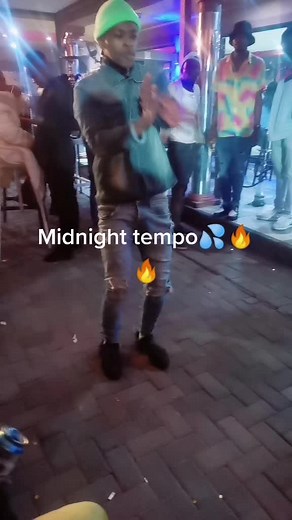 Vibe-Cafe Soshanguve012 (@vibecafe_soshanguve012)’s videos with original sound - Vibe-Cafe Soshanguve012