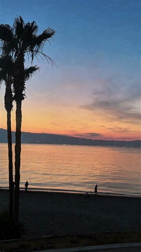 Tramonto magico sulla Via Marina Bassa • Reggio Calabria 🌅