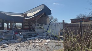 Video shows auto repair shop destroyed after explosion