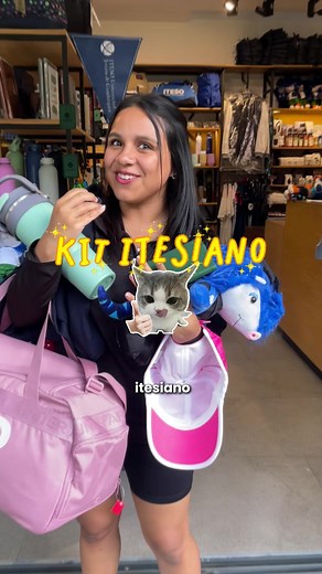 El Kit Itesiano que todos quieren tener, corre por el tuyo en Tienda Soy ITESO. / El Kit Itesiano que todos quieren tener 😎 Corre por el tuyo a la Tienda Soy ITESO. PD: ¿ya viste que tenemos a #NachitoGraduado? 🎓🔥 #vidauniversitaria #universidad #ITESO