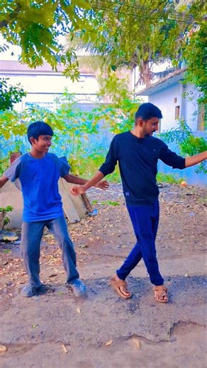 “Control போச்சு… அடேங்கப்பா டான்ஸு வந்துச்சு 🤭🤣” #reels