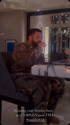 Drake fanpage 𓅓 on Instagram: "Drake via instagram stories. ✨"