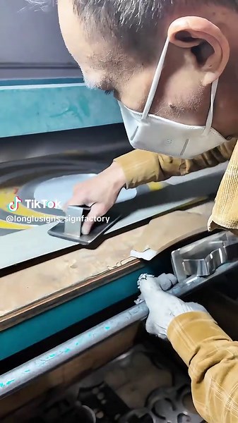 Enhancing Brand Appeal with Dynamic LED Sign Backgrounds