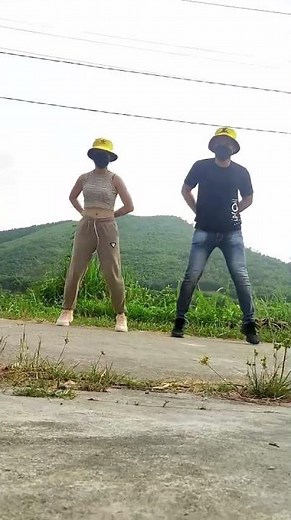 KM Shuffle Dance P42 | Dancing In The Mountain