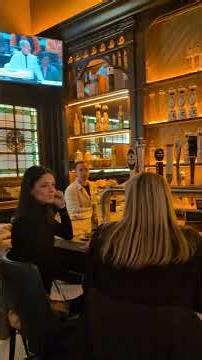 The HUGE IRISH BAR in NYC that is Full Before Every MSG Event but can you pronounce it? Tir Na Nog