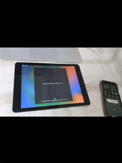 Метод отката работает с iPhone 6s (Plus) и 7 (Plus) и с айпадами с процессорами A9-A10(X) Если актив будет то выйдет подробный гайд #Apple #iPhone #turdusmerula