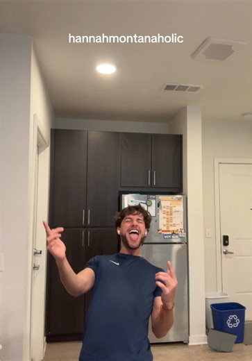 Hannah Montana Costume Ideas and Edits