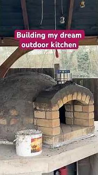 DIY Pizza oven outdoor, wood fired pizza oven build reclaimed fire bricks, garden kitchen
