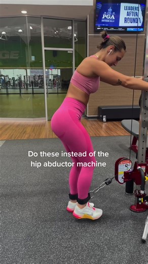 I have a glute medius tutorial a few videos back💓💓 #glutemediuskickback #glutemedius #gluteworkout #gluteday #gymtok #gymfit #gymtok #FrunktheBeat￼ #katespadenycabana #TLF #NVGTN #AYBL #gymshark #fitnessgirl #traderjoes #fitnessinfluencer #microinfluencer #fyp #CapCut